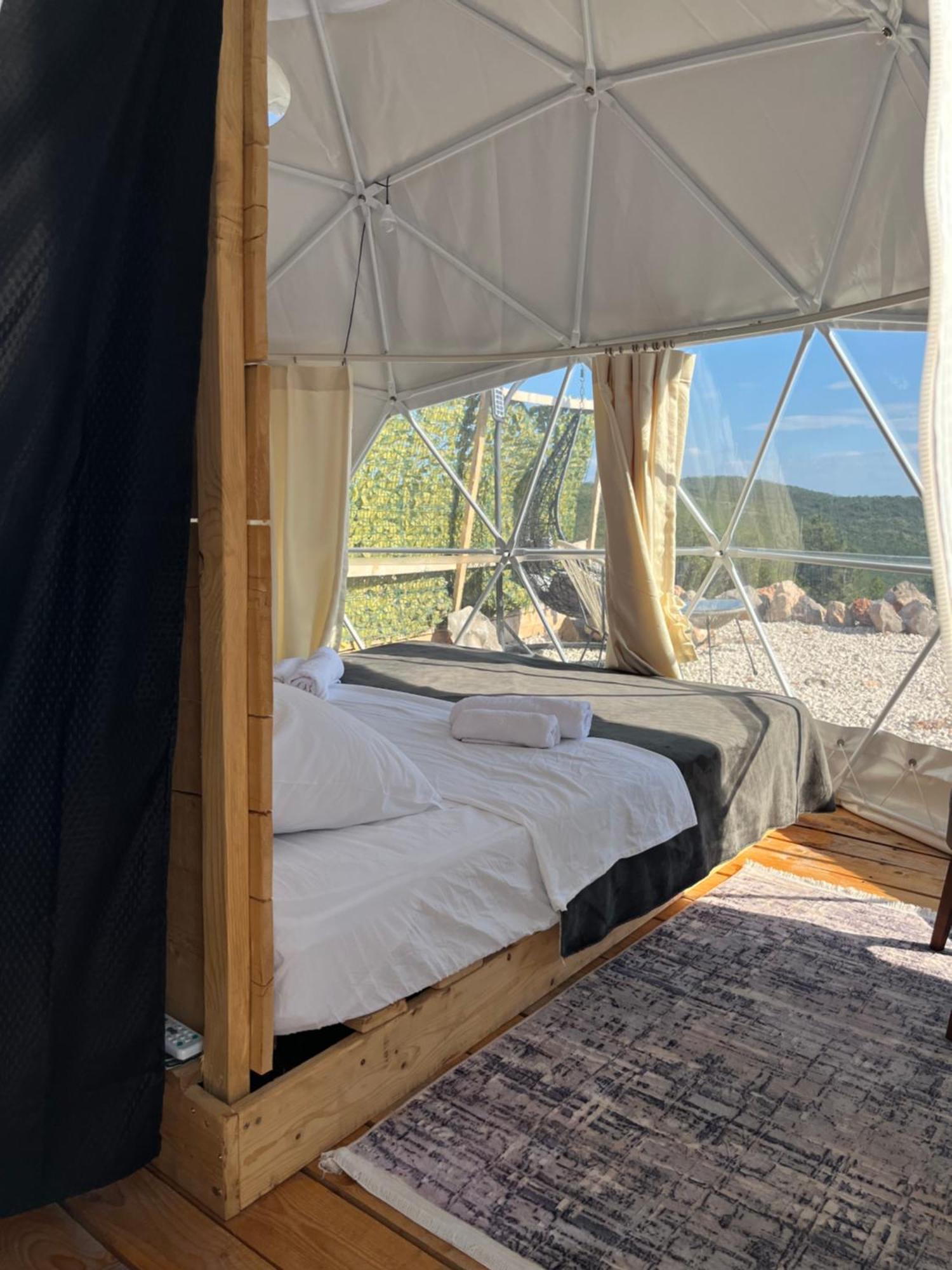 Glamping Peninsula Lustica Rose Villa Tivat Ngoại thất bức ảnh