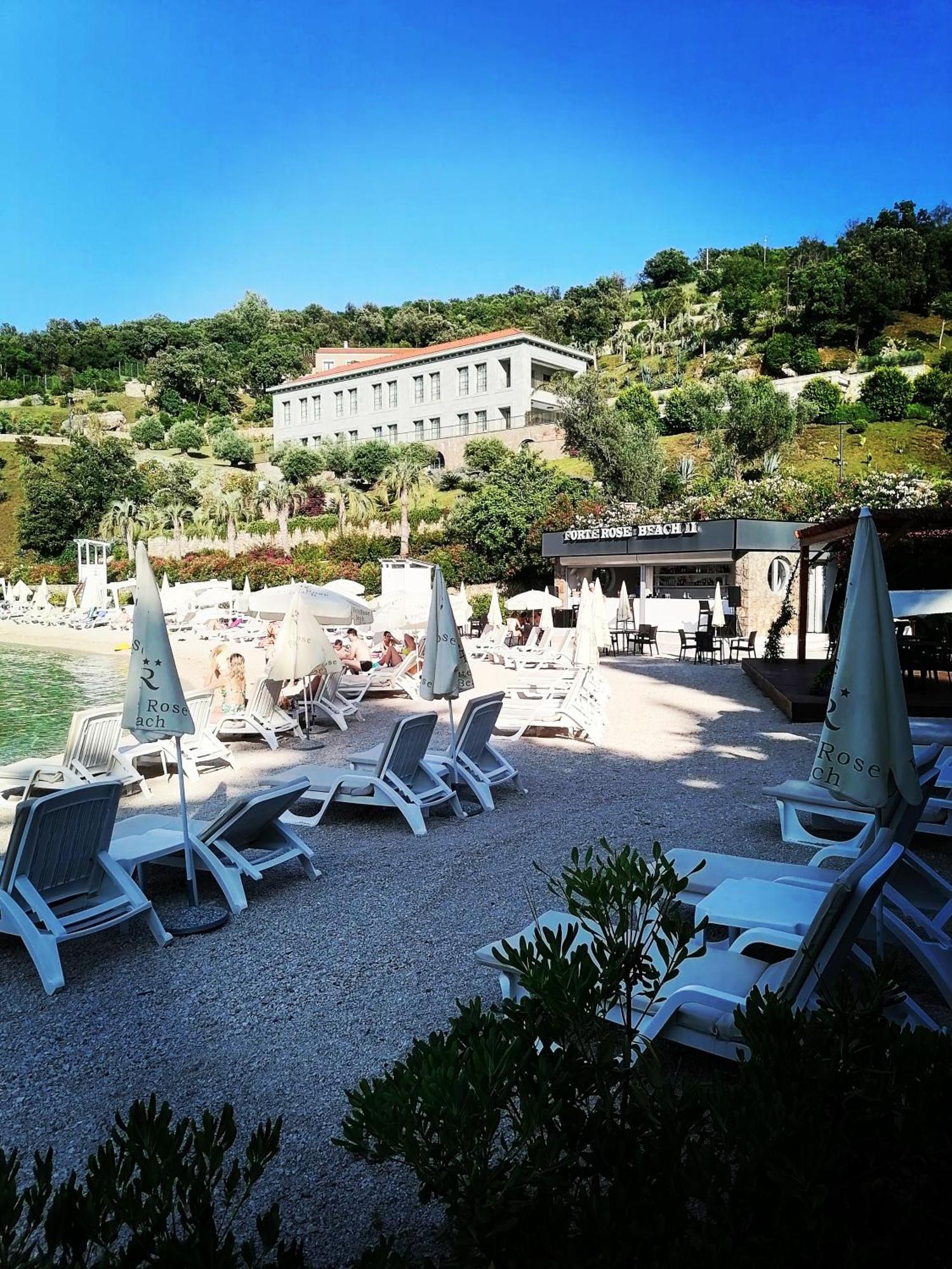 Glamping Peninsula Lustica Rose Villa Tivat Ngoại thất bức ảnh